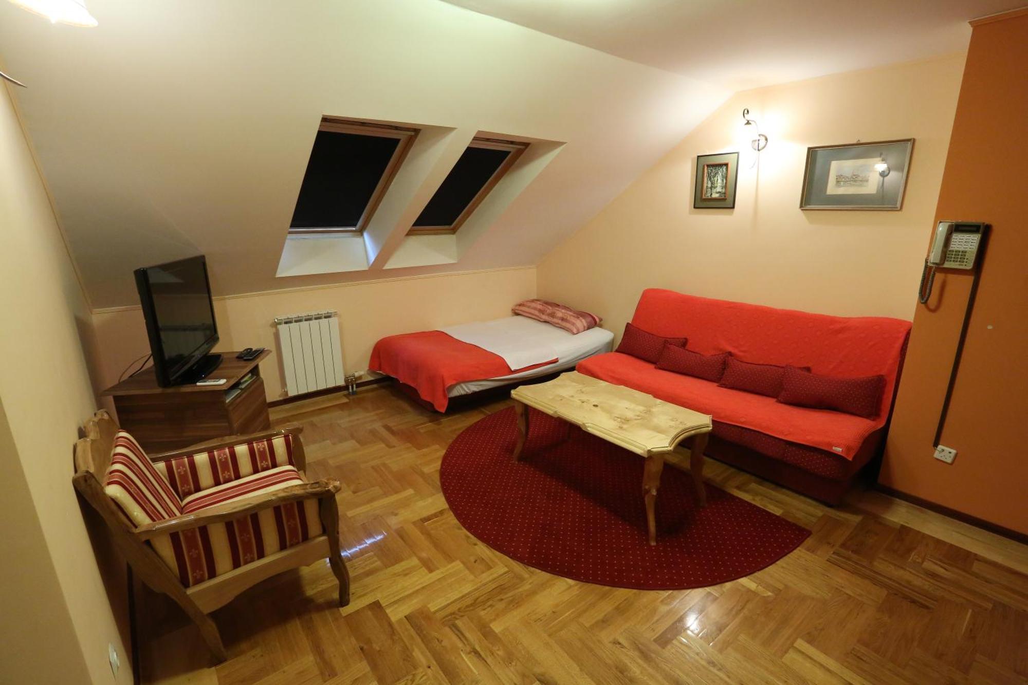 Apartments & Rooms Vienna Осиек Стая снимка