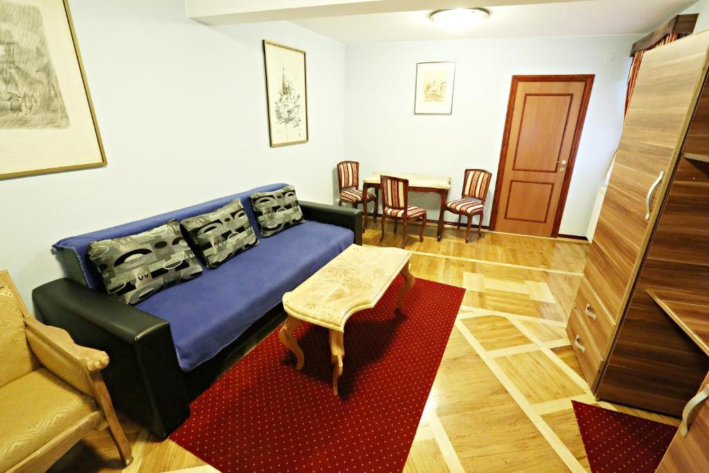 Apartments & Rooms Vienna Осиек Екстериор снимка