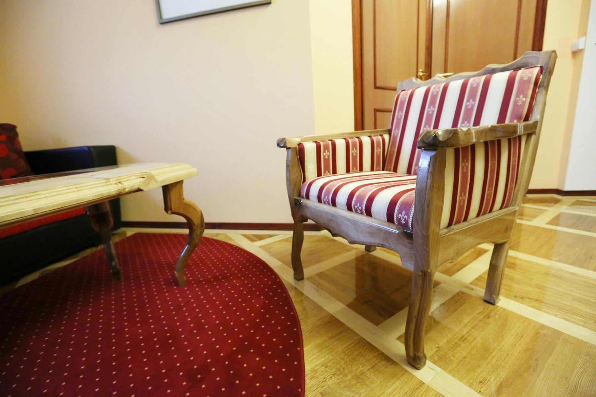 Apartments & Rooms Vienna Осиек Екстериор снимка