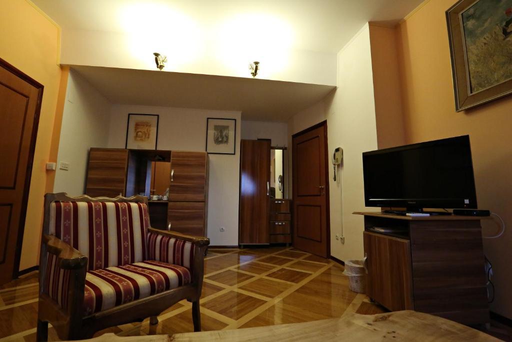 Apartments & Rooms Vienna Осиек Екстериор снимка